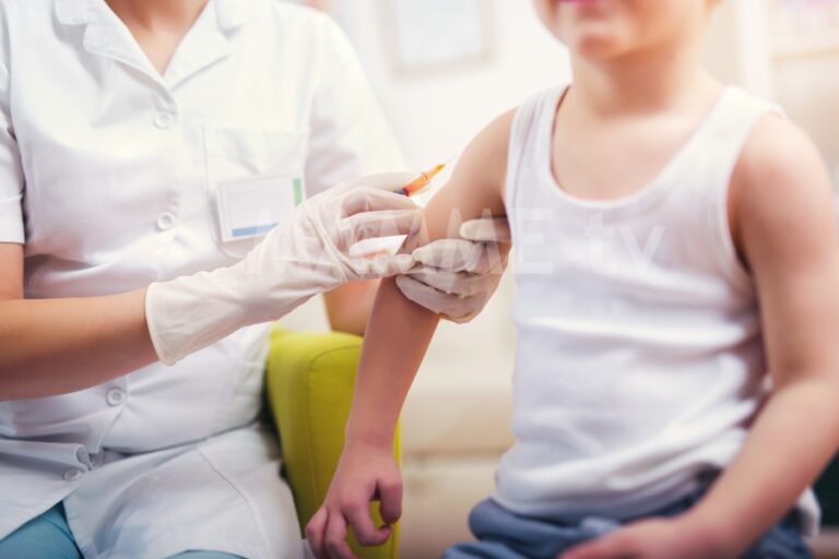 Le vaccinazioni, più pro che contro